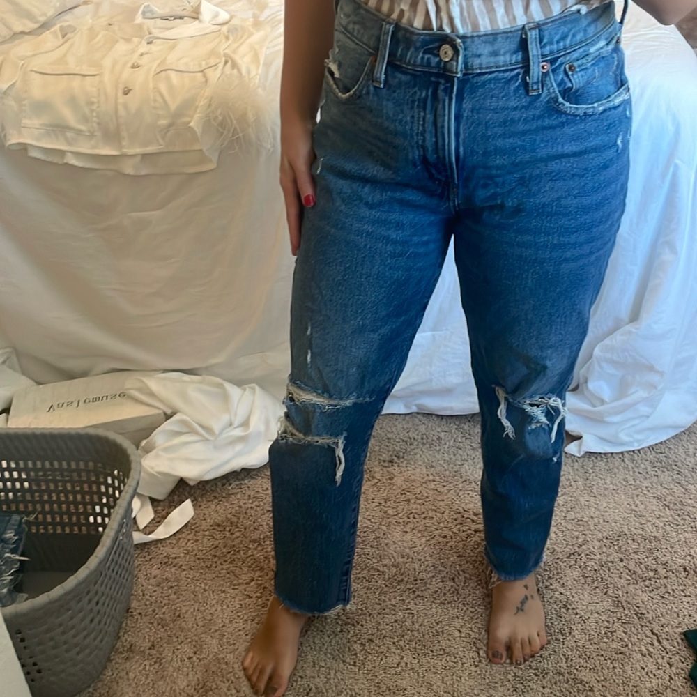 Abercrombie mid rise boyfriend jeans